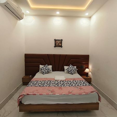 Hotel Modi Palace, Chanderi Mp Esterno foto