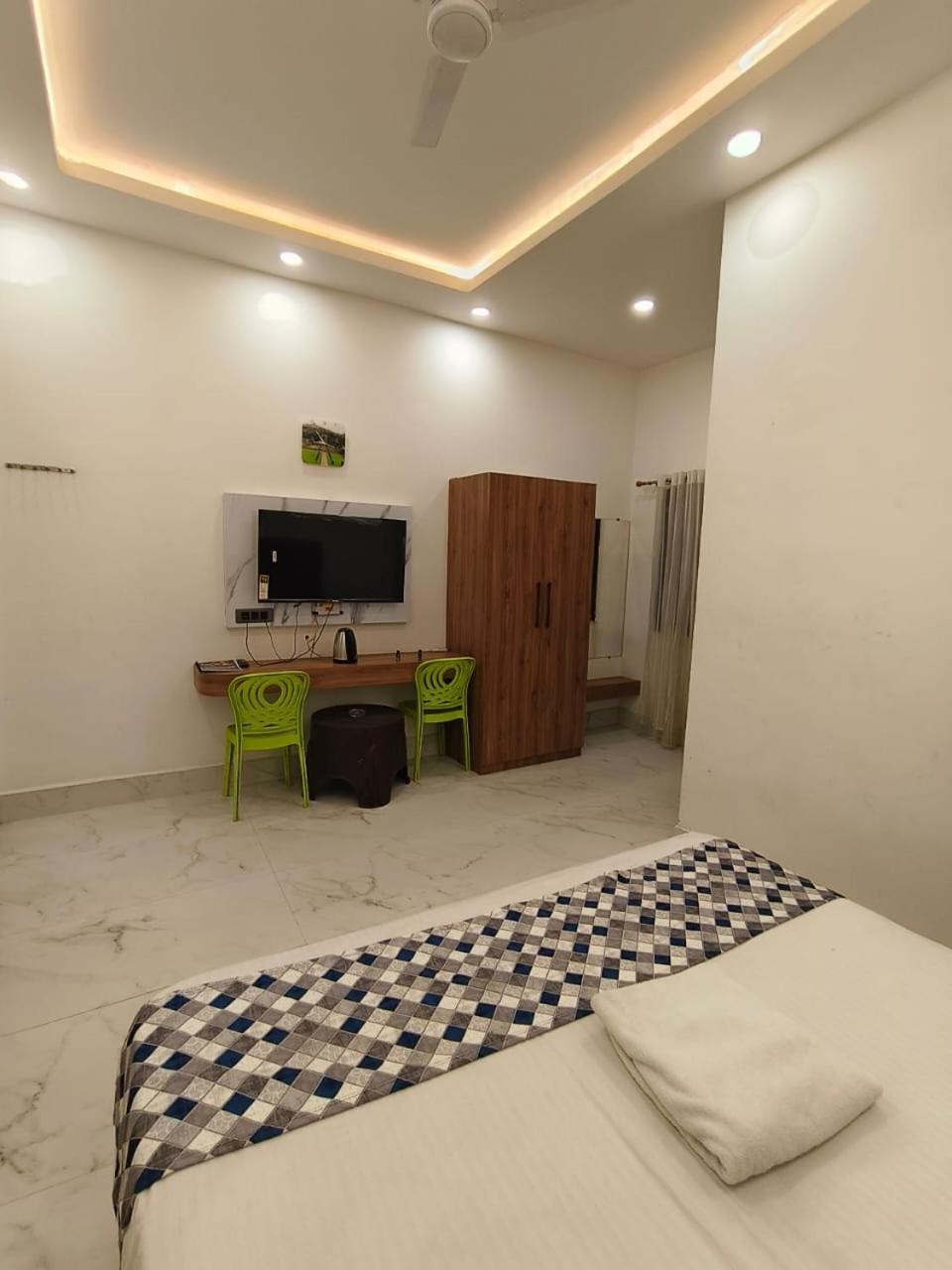 Hotel Modi Palace, Chanderi Mp Esterno foto